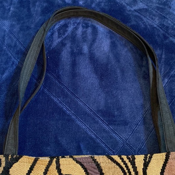 Shoppy Chic Purple & Tan Floral Carpet Bag Tote with Crushed Velvet Lining - Picture 6 of 9